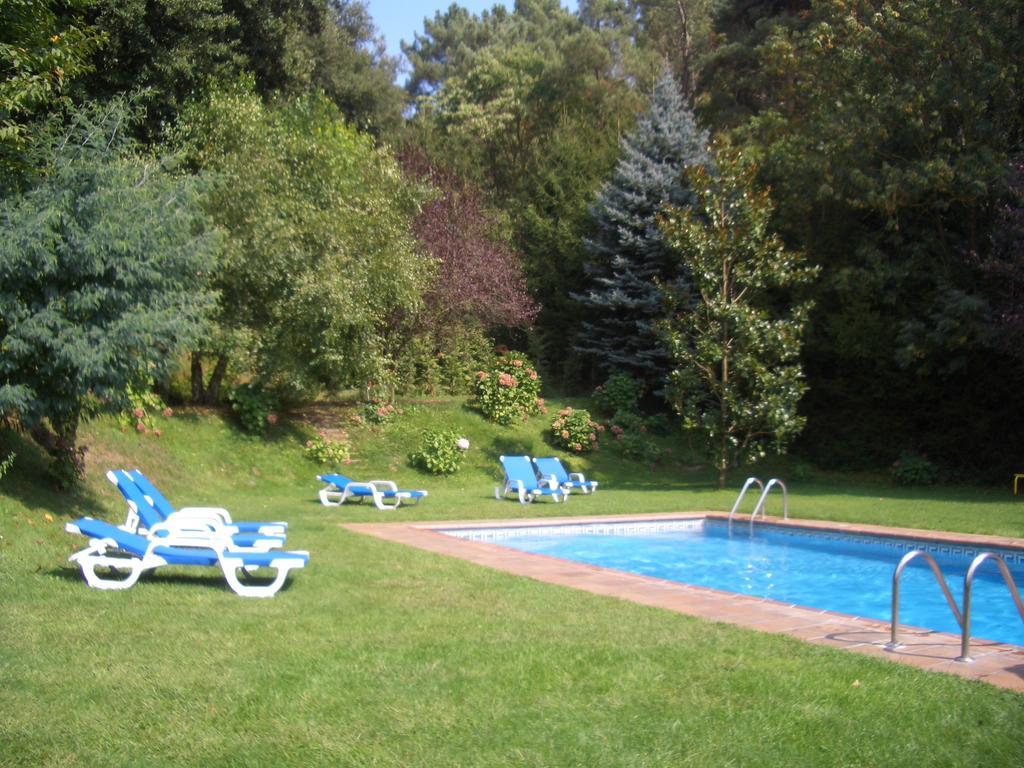 Hostal De La Gloria Виладрау Экстерьер фото